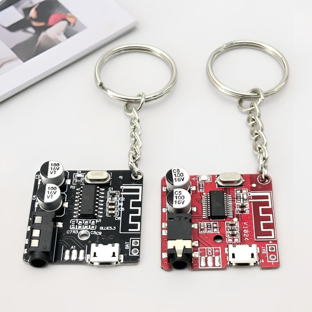 Tech Accessories Wholesale - Cyberpunk-Stil Leiterplatten-Schlüsselanhänger Retro-Tech-Ästhetik PCB und Metall-Schlüsselkette