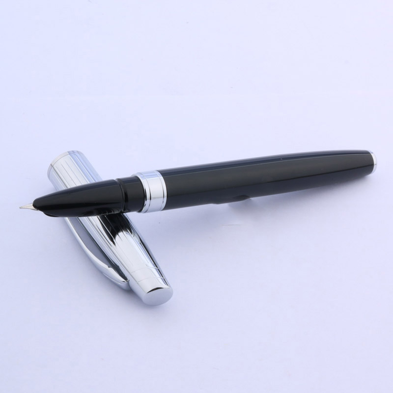 High Tech Office Accessories - Hochwertiger Marken-Füllfederhalter Baoer 100 mit Finanzfeder,